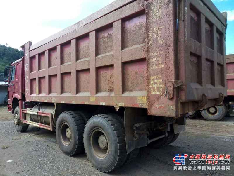 云南出售转让二手2013年中国重汽豪泺ZZ3257N3847C自卸车