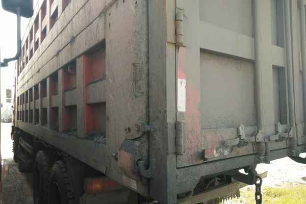 云南出售转让二手2012年中国重汽豪泺ZZ3257N3648W自卸车