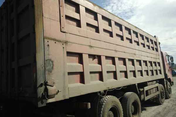 云南出售转让二手2012年中国重汽豪泺ZZ3257N3648W自卸车