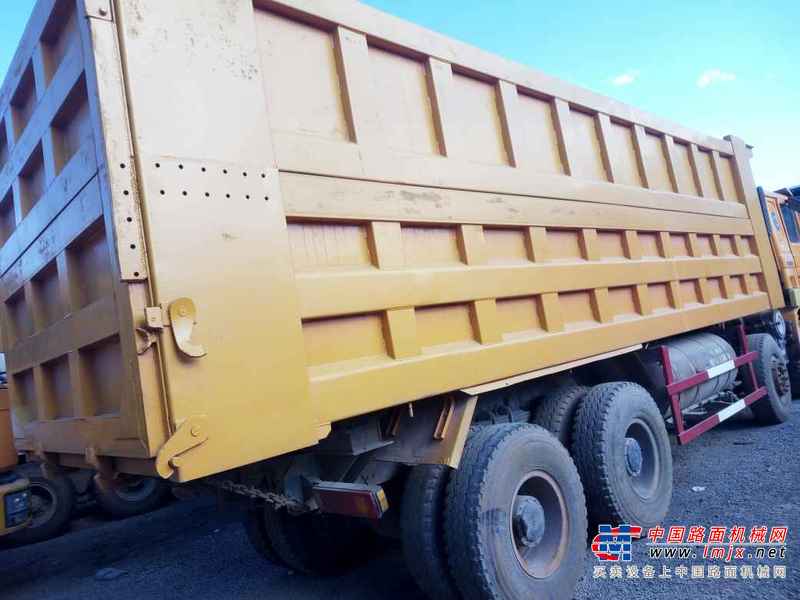 云南出售转让二手2010年陕汽德龙SX3255DR384自卸车