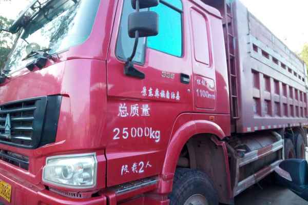 云南出售转让二手2011年中国重汽豪泺ZZ3257N3648W自卸车