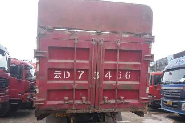 云南出售转让二手2014年东风柳汽乘龙LZ3310PEF自卸车