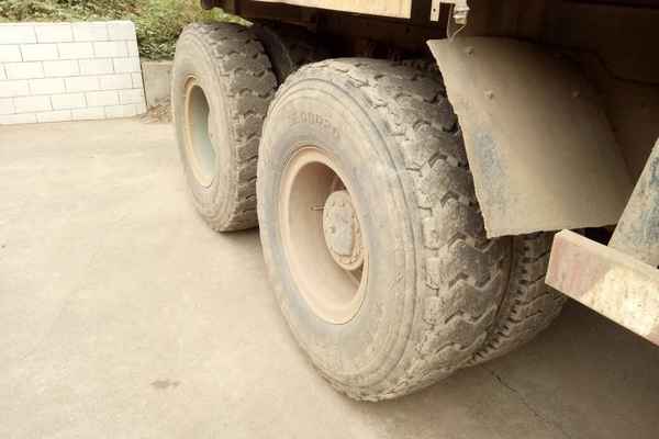 山西出售转让二手2011年陕汽奥龙SX3255UN384自卸车
