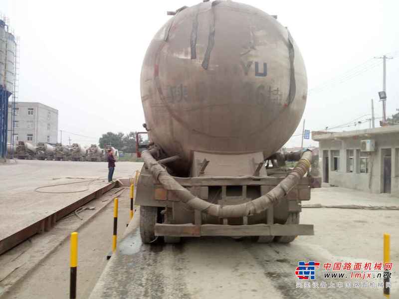 陕西出售转让二手2010年陕汽德龙SX32548P324自卸车