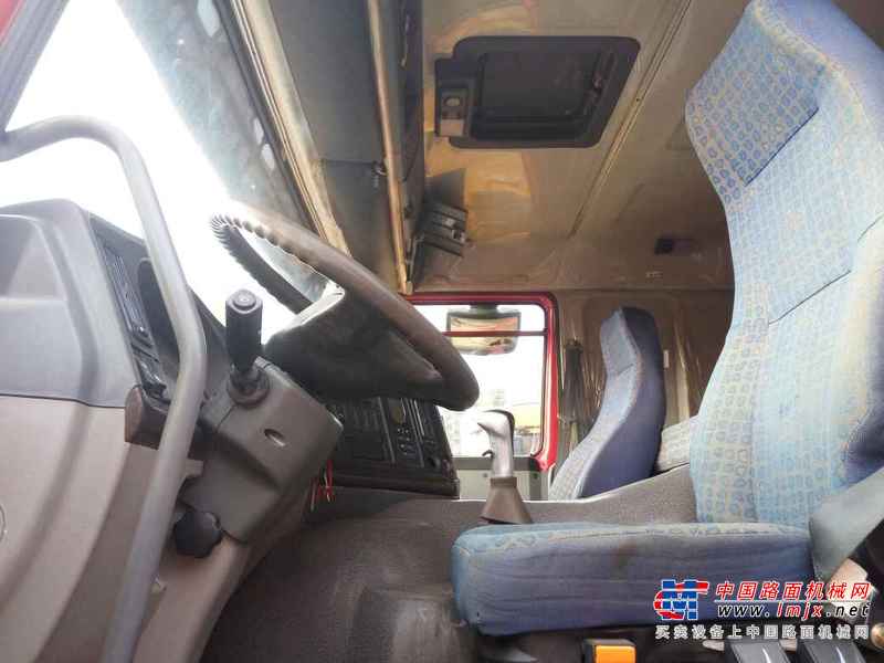云南出售转让二手2014年中国重汽豪沃ZZ3257N3847D1自卸车