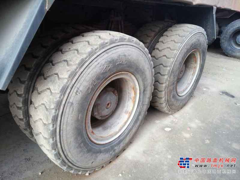 云南出售转让二手2014年中国重汽豪沃ZZ3257N3847D1自卸车