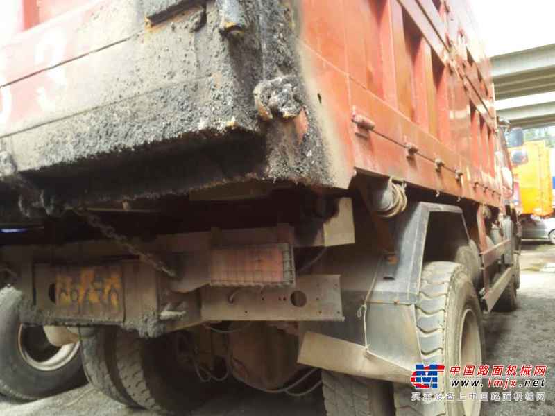 云南出售转让二手2012年东风柳汽乘龙LZ3310PEF自卸车