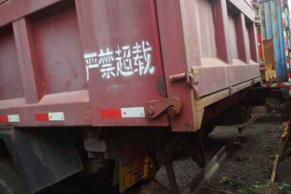 云南出售转让二手2008年东风柳汽乘龙LZ3310PEF自卸车