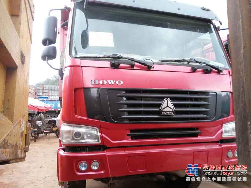 云南出售转让二手2012年中国重汽豪沃ZZ3257N3847D1N7WA自卸车