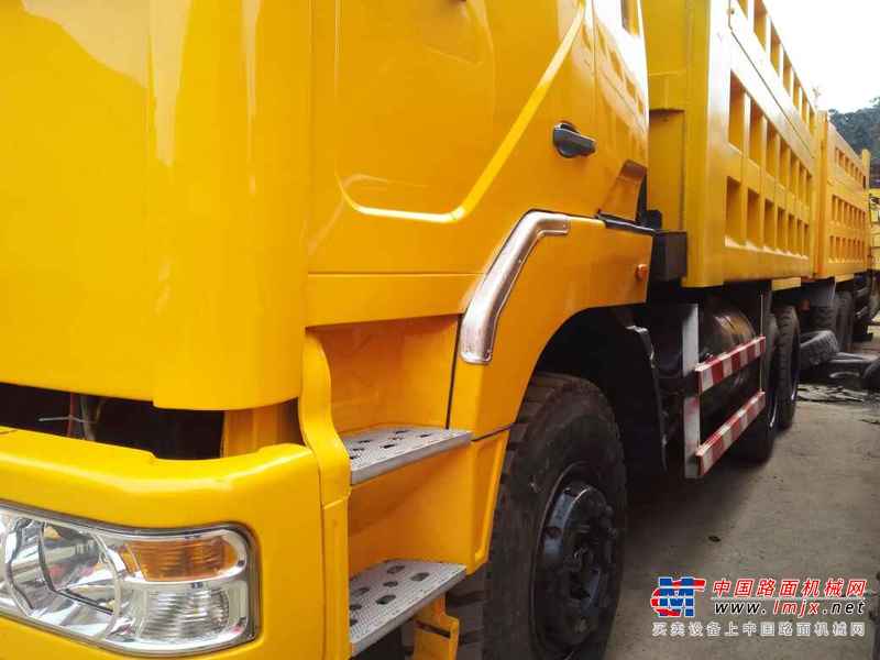 云南出售转让二手2012年红岩CQ3254SMG384自卸车