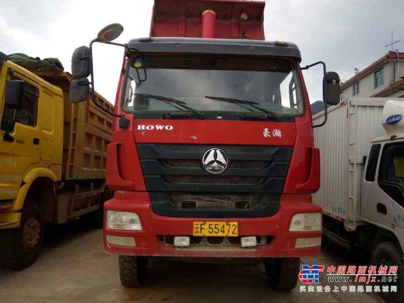 云南出售转让二手2014年中国重汽浩瀚重卡ZZ3255N3846D1自卸车