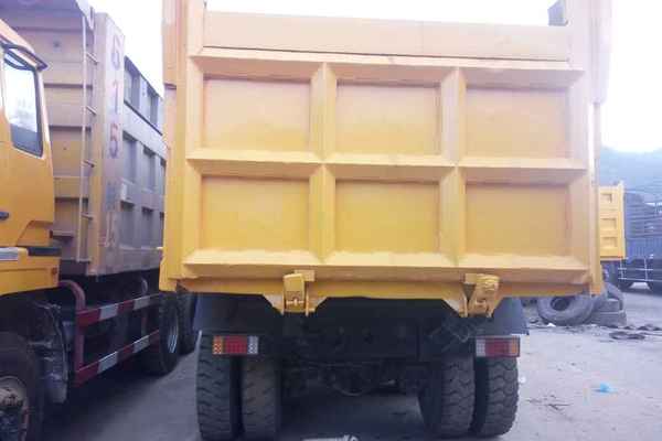 云南出售转让二手2011年红岩CQ3254SMG384自卸车