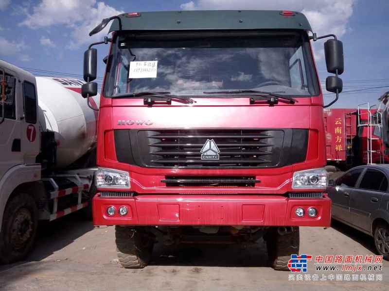 云南出售转让二手2013年中国重汽豪沃ZZ3257M2941自卸车