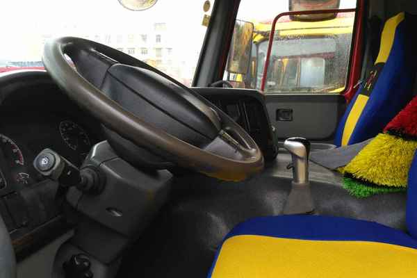 云南出售转让二手2014年中国重汽豪泺ZZ3257N3847A自卸车