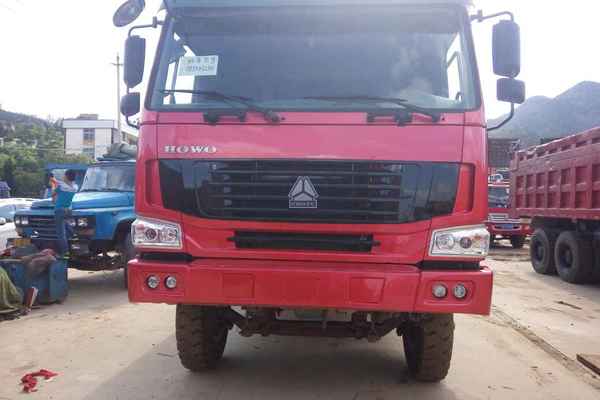 云南出售转让二手2013年中国重汽豪沃ZZ3257M2941自卸车
