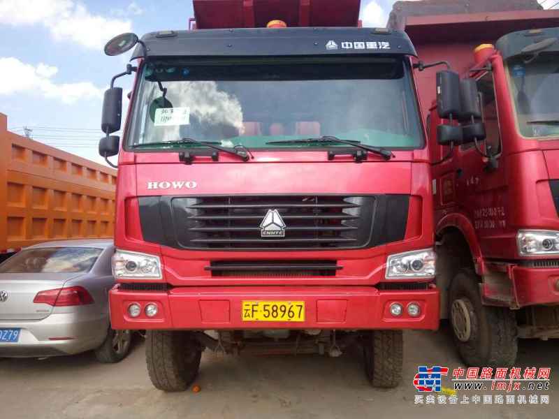 云南出售转让二手2014年中国重汽豪沃ZZ5437N466741自卸车