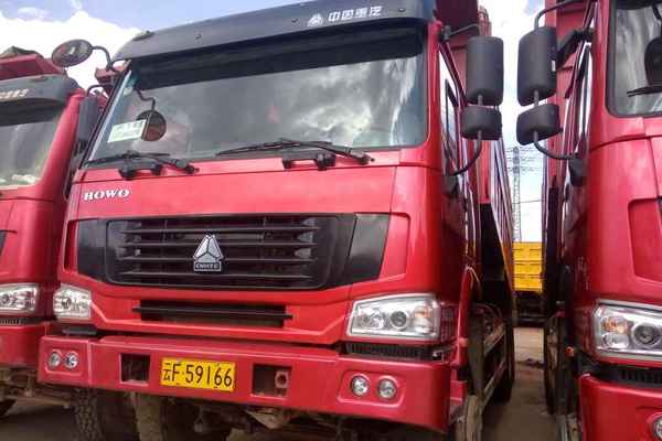 云南出售转让二手2013年中国重汽豪泺ZZ3257N3847A自卸车
