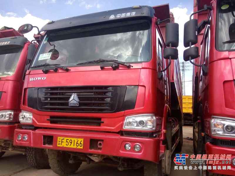 云南出售转让二手2013年中国重汽豪泺ZZ3257N3847A自卸车