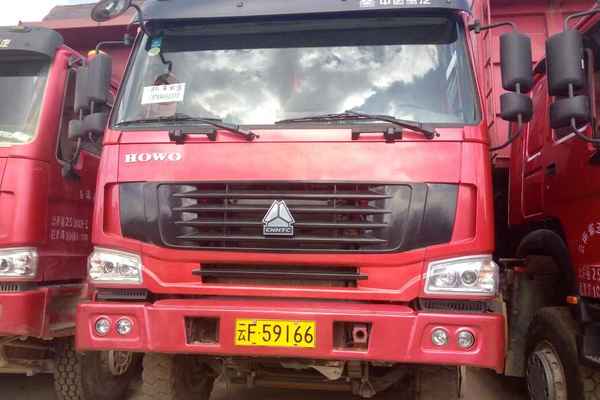 云南出售转让二手2013年中国重汽豪泺ZZ3257N3847A自卸车