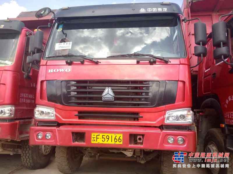 云南出售转让二手2013年中国重汽豪泺ZZ3257N3847A自卸车