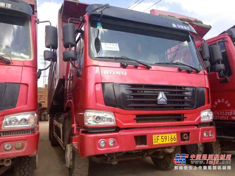 云南出售转让二手2013年中国重汽豪泺ZZ3257N3847A自卸车