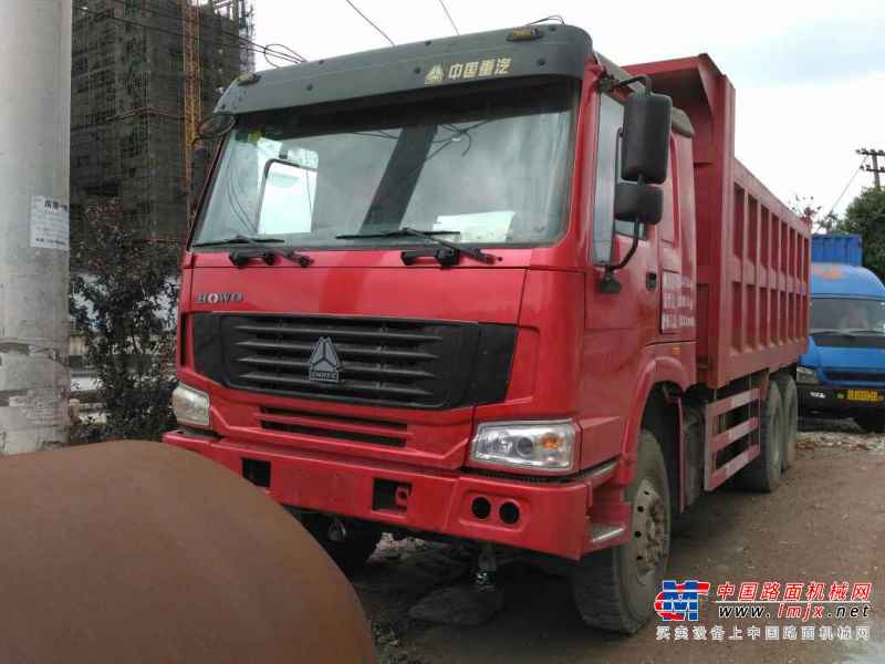 云南出售转让二手2011年中国重汽豪泺ZZ3257N3847A自卸车