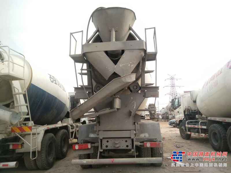 山东出售转让二手2011年中国重汽ZZ1257N4048W搅拌运输车