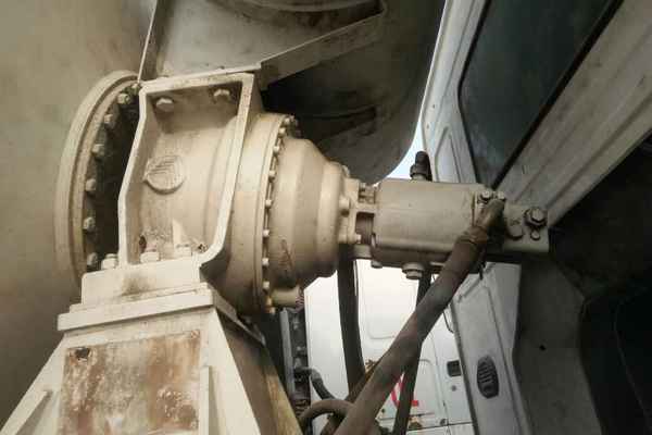 山东出售转让二手2011年中国重汽ZZ1257N4048W搅拌运输车
