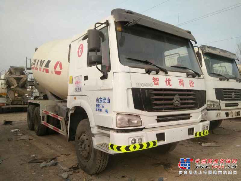 山东出售转让二手2011年中国重汽ZZ1257N4048W搅拌运输车