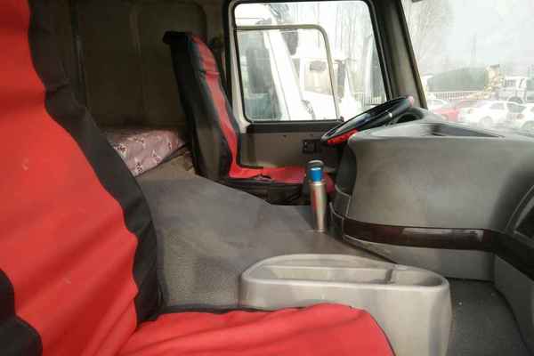 山东出售转让二手2011年中国重汽ZZ1257N4048W搅拌运输车