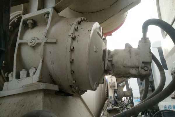 山东出售转让二手2012年东风大力神DFL5250GJBA搅拌运输车