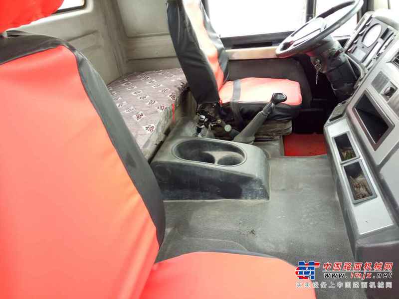 山东出售转让二手2013年北奔NG52504GJBZ搅拌运输车
