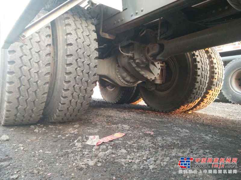 山东出售转让二手2016年中国重汽豪泺ZZ1317N3267C搅拌运输车