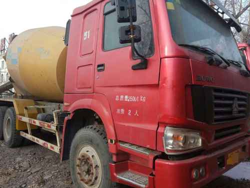 辽宁出售转让二手2008年中国重汽豪泺ZZ1317N3267D1搅拌运输车
