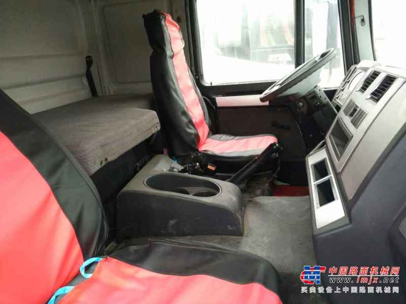 山东出售转让二手2013年陕汽德龙SX5255GJBJR404搅拌运输车