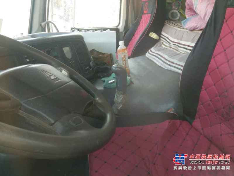 陕西出售转让二手2011年中国重汽豪沃ZZ5257GJBN3647N1搅拌运输车