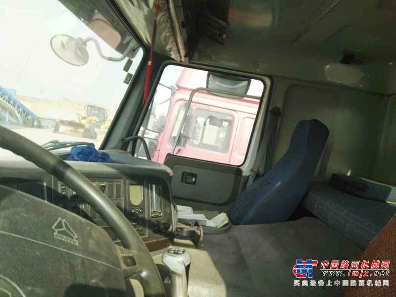 山西出售转让二手2012年中国重汽豪沃ZZ5253GJBN4241C1搅拌运输车