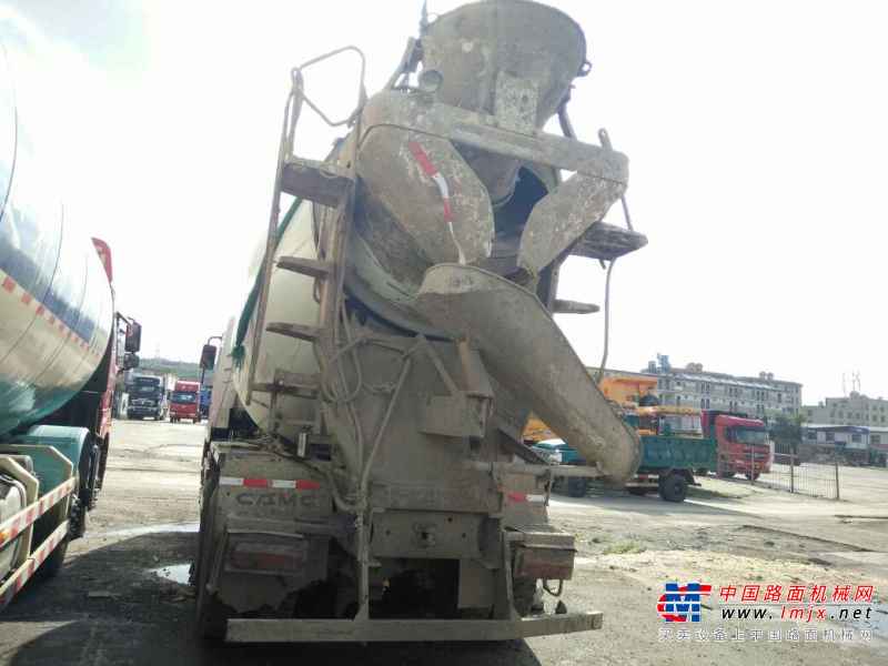云南出售转让二手2011年湖北合力HLQ5250GJBD搅拌运输车