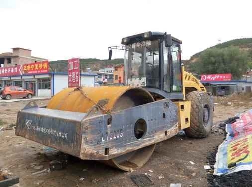山西出售转让二手1900小时2010年洛阳路通LT320S单钢轮压路机