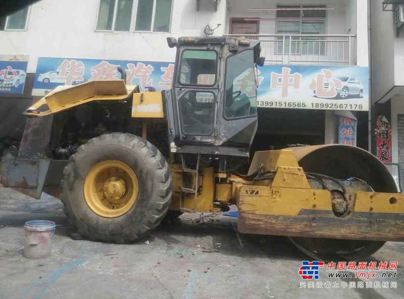 陕西出售转让二手8000小时2007年徐工YZ18JC单钢轮压路机