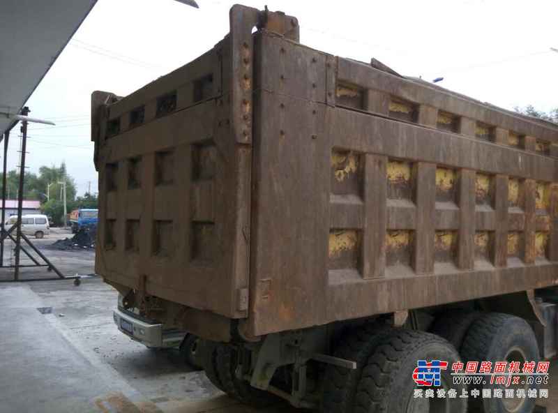 山西出售转让二手2010年中国重汽金王子ZZ3161M4711C1自卸车