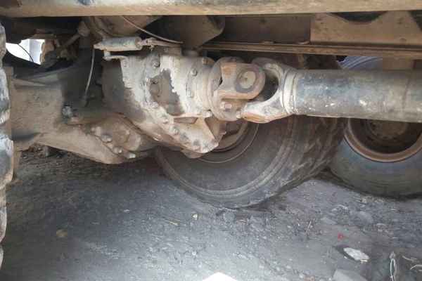 山西出售转让二手2010年东风柳汽乘龙LZ3310PEF自卸车