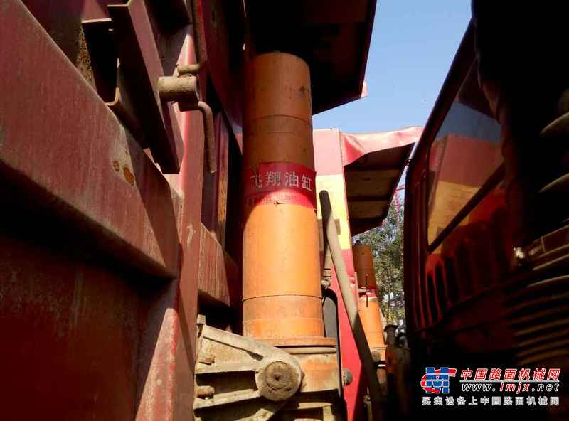 山西出售转让二手2010年东风柳汽乘龙LZ3310PEF自卸车
