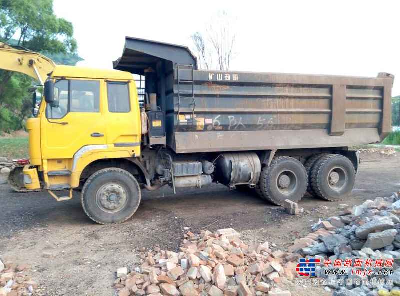 山西出售转让二手2011年红岩CQ3254STG384自卸车