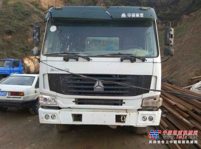 山西出售转让二手2010年中国重汽豪沃ZZ5255GJBN3845C搅拌运输车