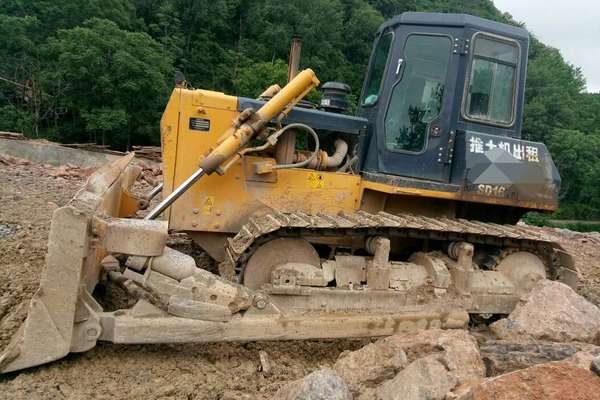 贵州出售转让二手5200小时2014年山推SD16推土机