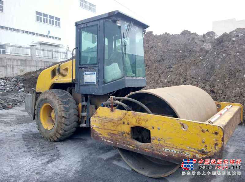 安徽出售转让二手6000小时2006年徐工YZ18JC单钢轮压路机