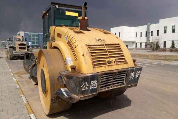 山西出售转让二手6800小时2008年洛阳路通LTJ2125三轮压路机