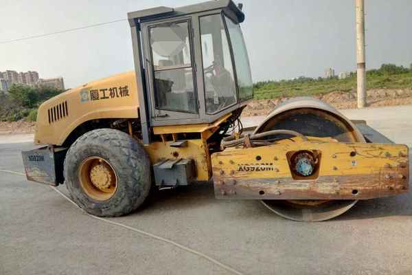 广西出售转让二手8500小时2010年厦工XG6204M单钢轮压路机