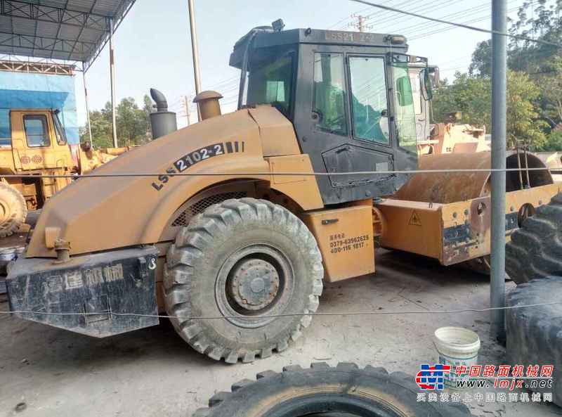 广西出售转让二手3200小时2013年洛建LSS218A单钢轮压路机